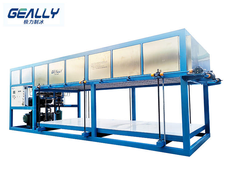 直冷式塊冰機(jī)對(duì)比鹽水式塊冰機(jī)的優(yōu)勢(shì)！防止損壞要注意哪些？